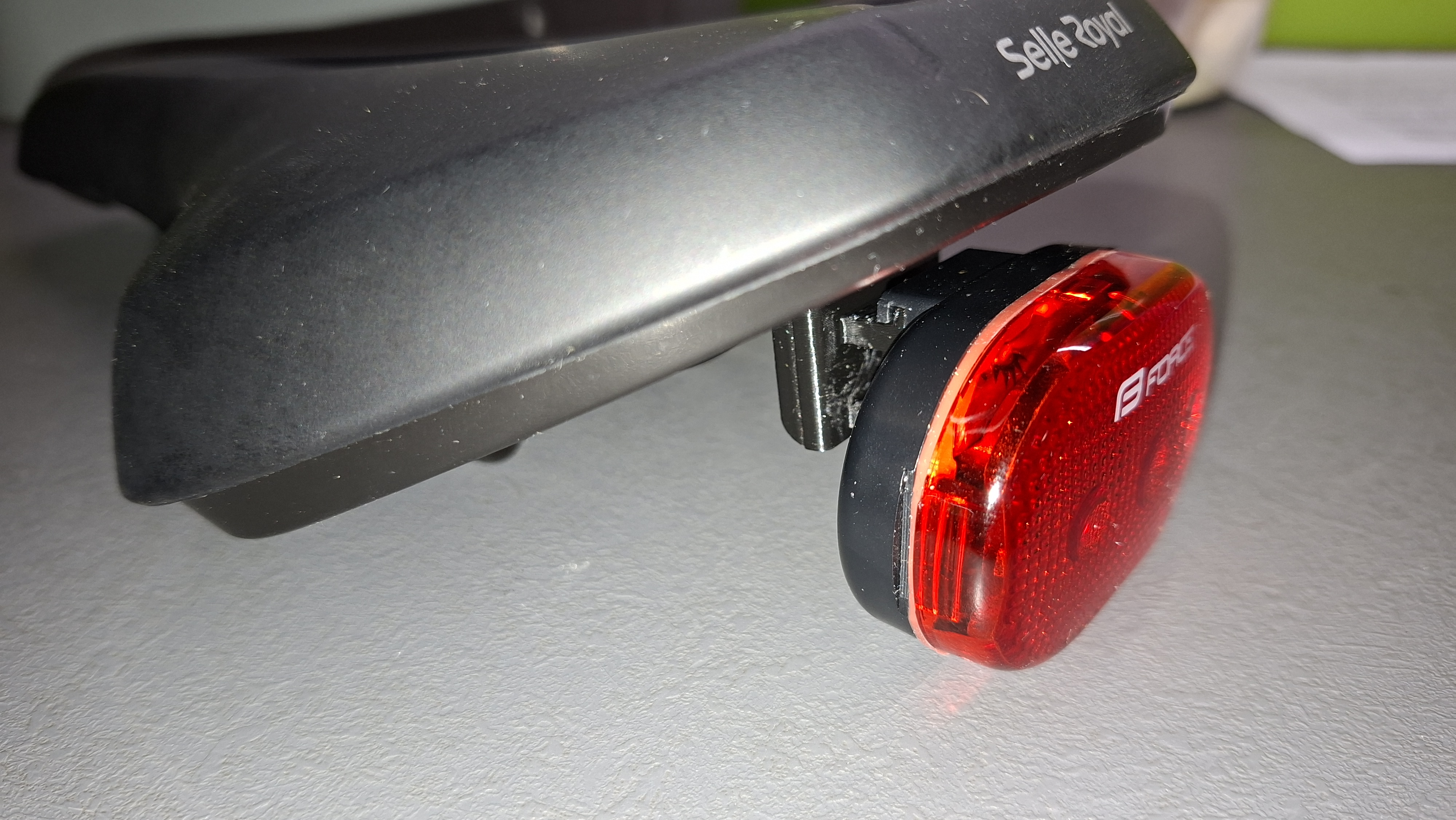Selle Royal Rear Light Clip – FORCE TRI 3LM (3 LED+)