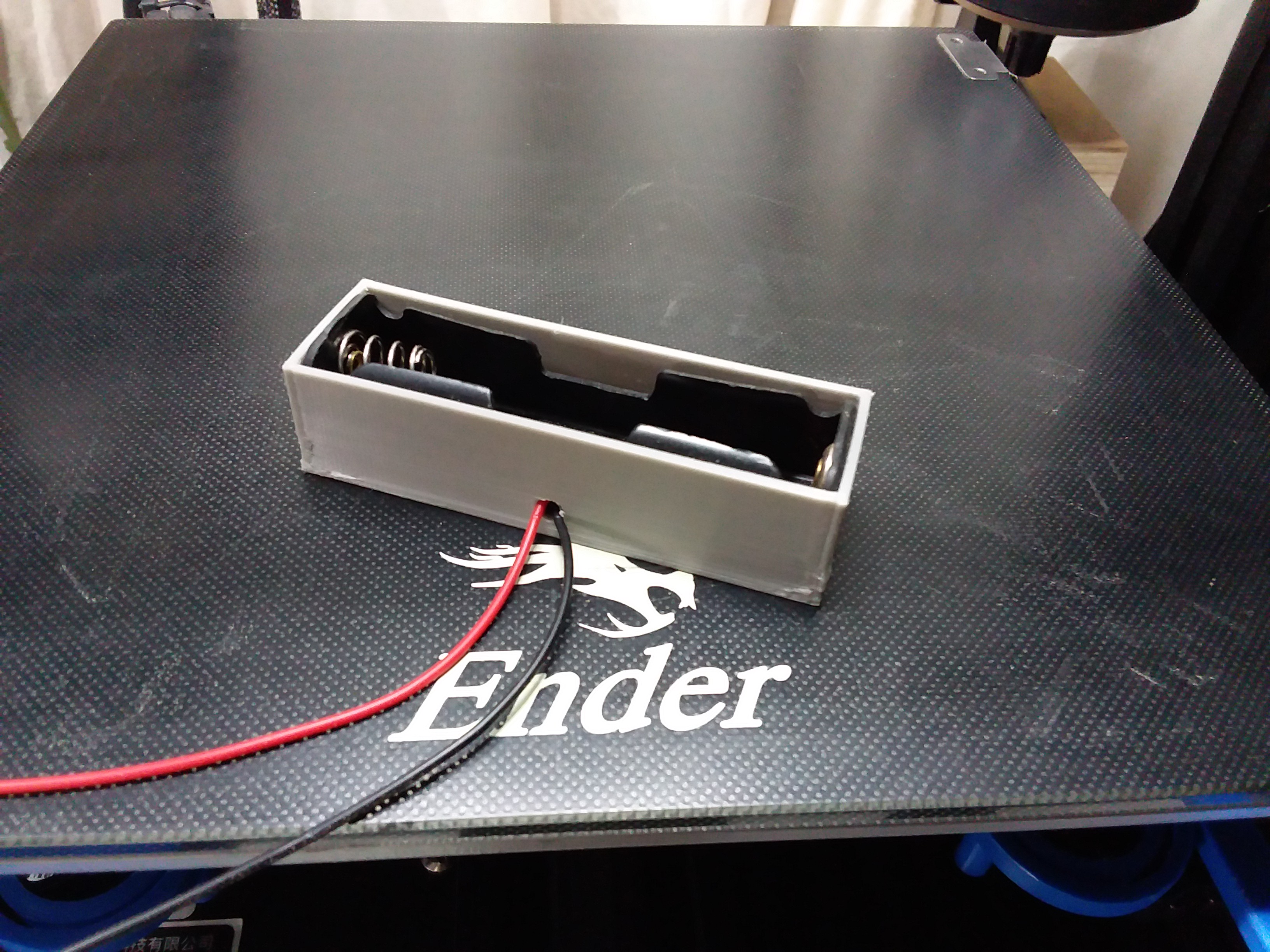 Simple 18650 Battery Holder Housing