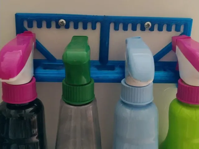 Spraybottle holder//Sprühflaschen Halterung