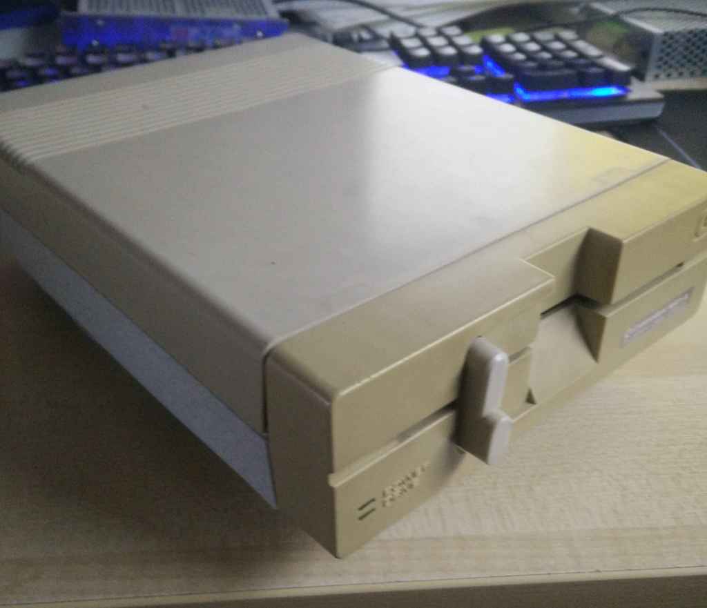C64 Floppy 1541 II bottom part