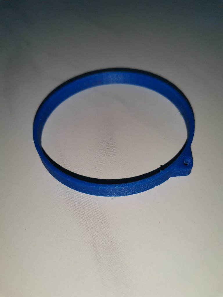 Spray can straw holder by Zer0s Download free STL model