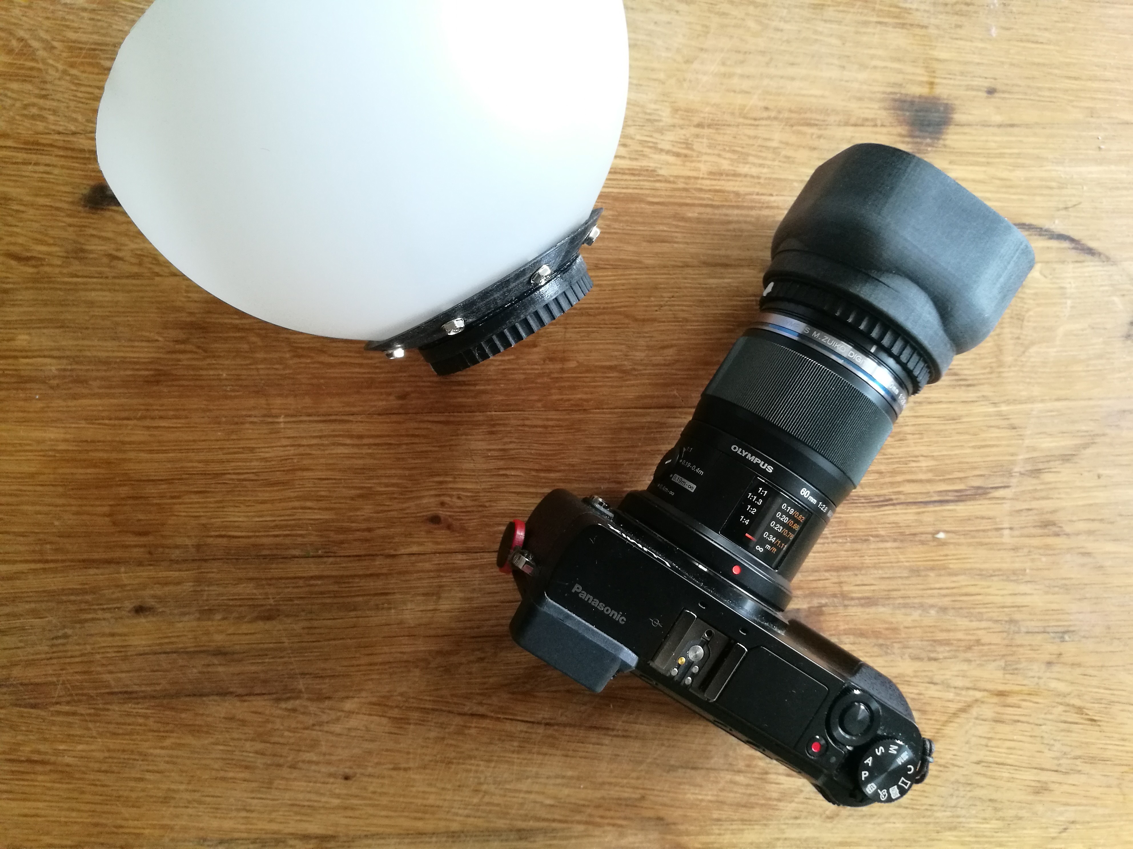 Olympus Zuiko ED 60mm F2.8 Macro Hood and Diffuser by Spotmatic