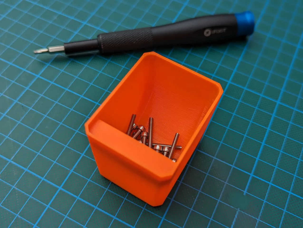 Easy access inserts for tactix containers - small parts storage