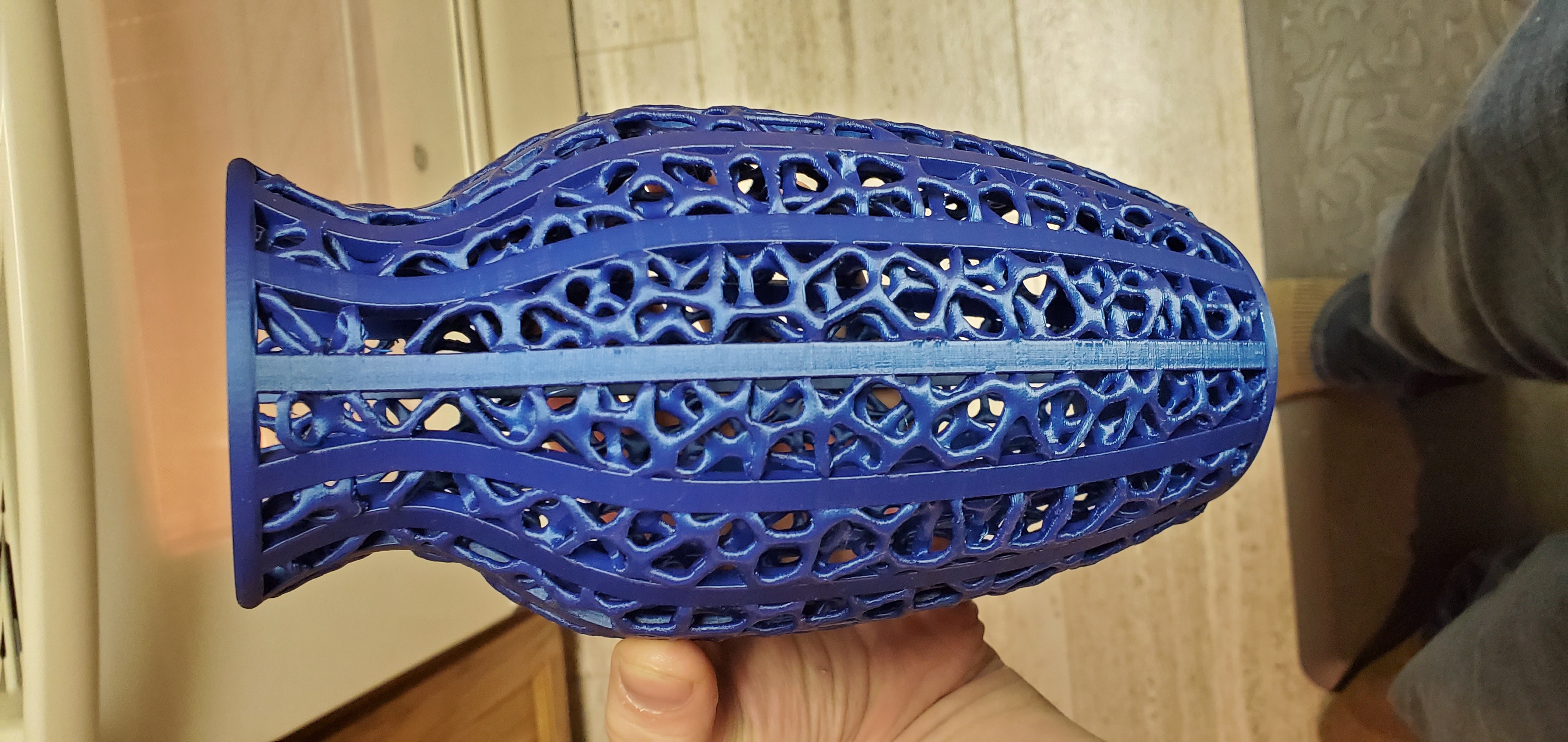 Miniatura 2 do modelo 3D Voronoi Ribbed Vase