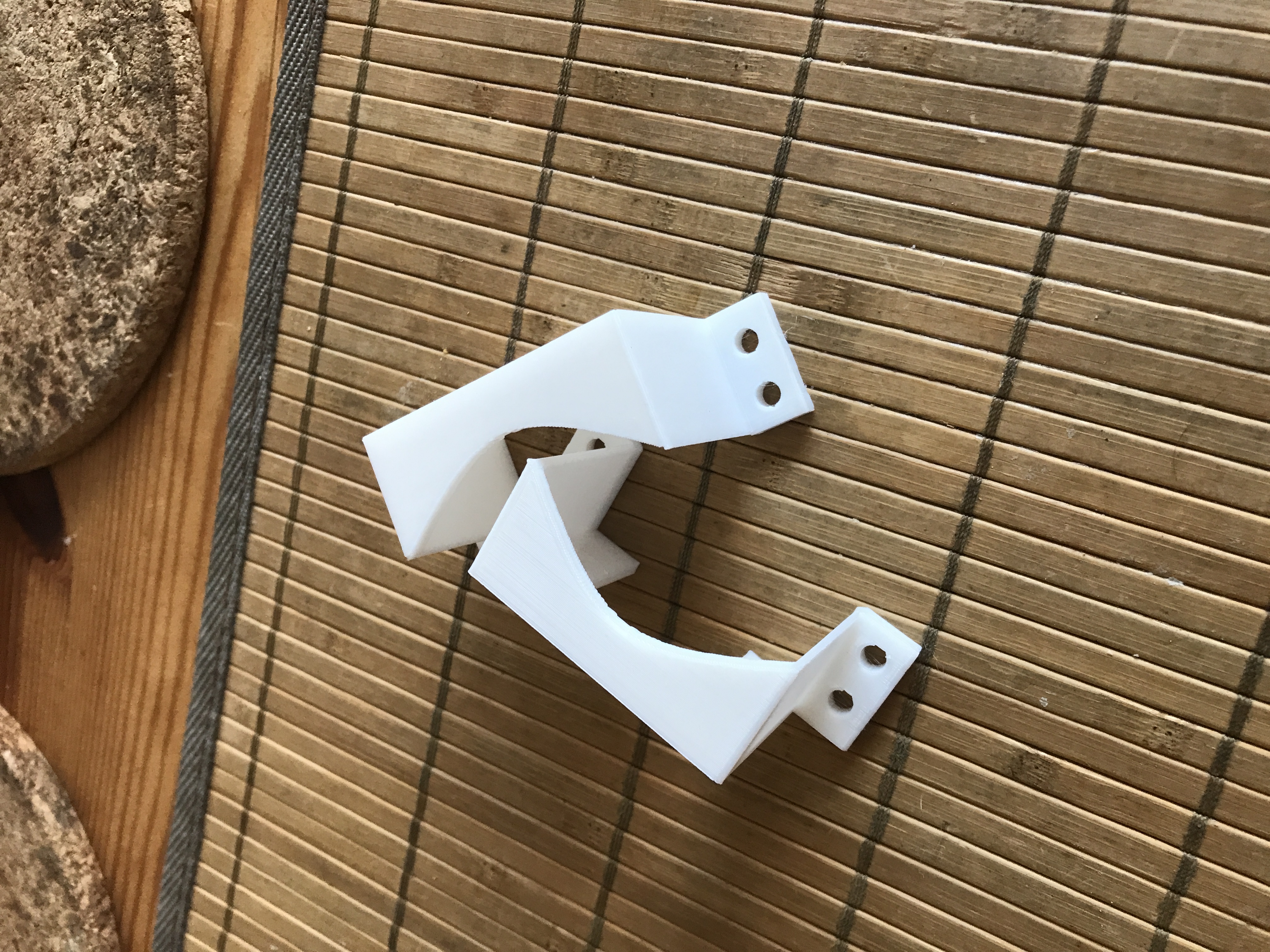 Miniatura 4 do modelo 3D Power strip holder