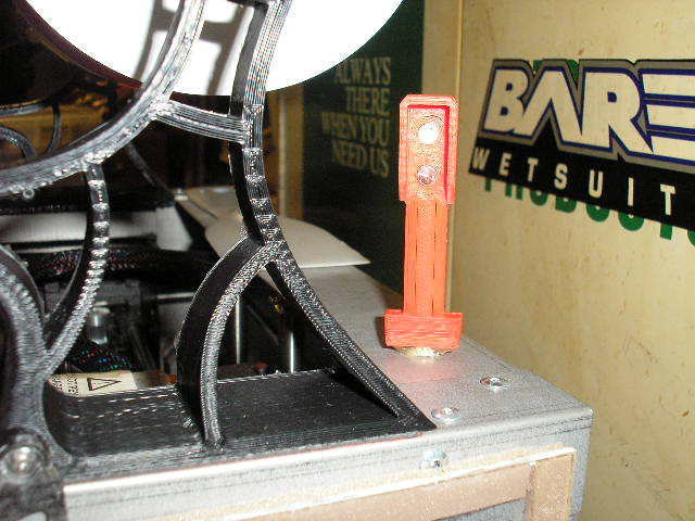 Heaters on indicator light post and back plate for Solidoodle