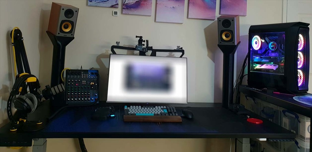 Speaker Stand
