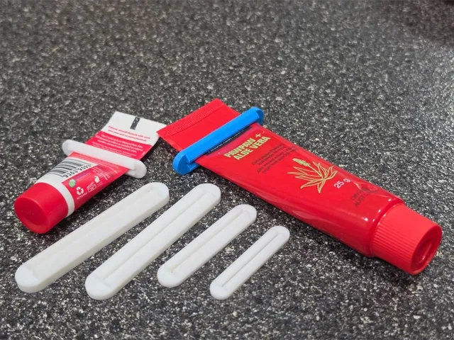 Tube Squeezer Generator v2