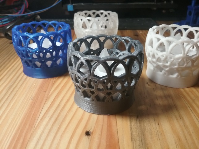 Miniatura 2 do modelo 3D LED Tealight Holder