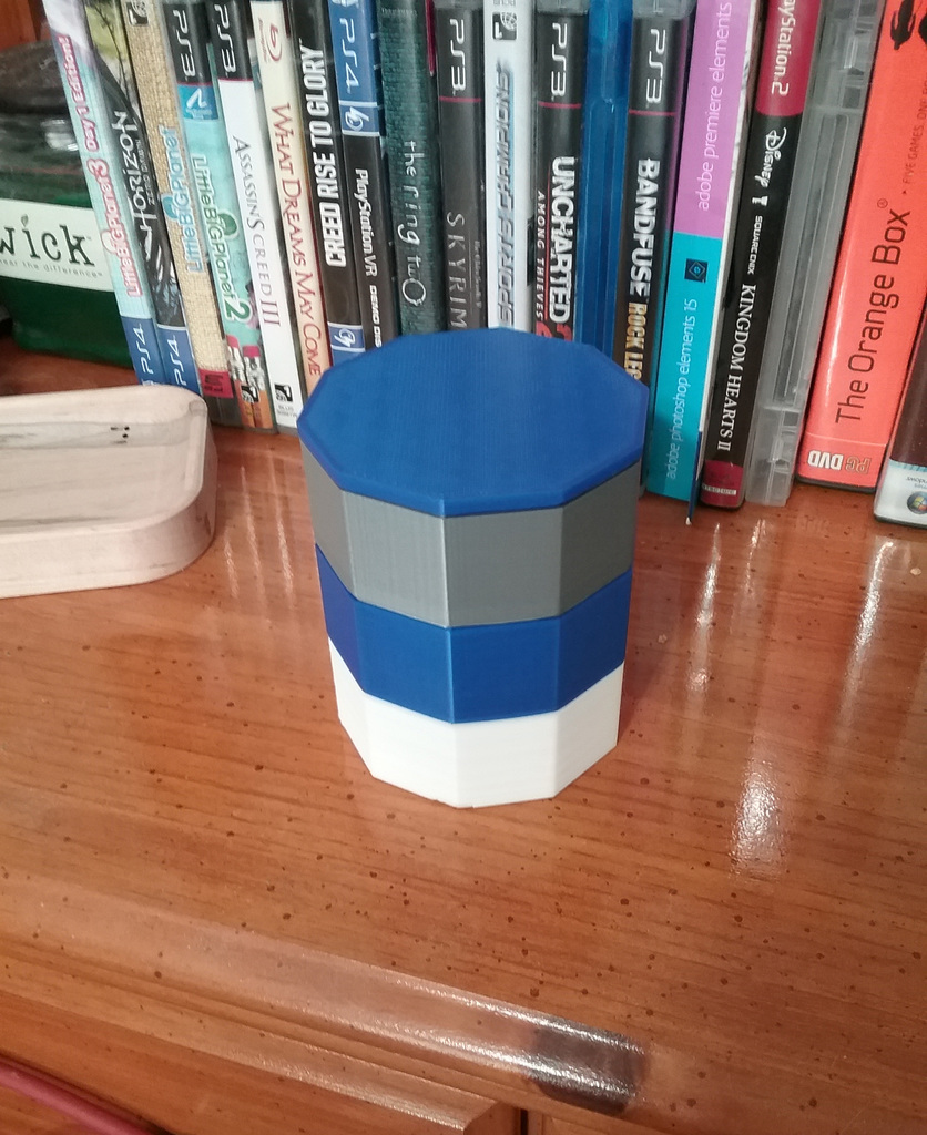 Miniatura 2 do modelo 3D 10 Sided Stackable Boxes
