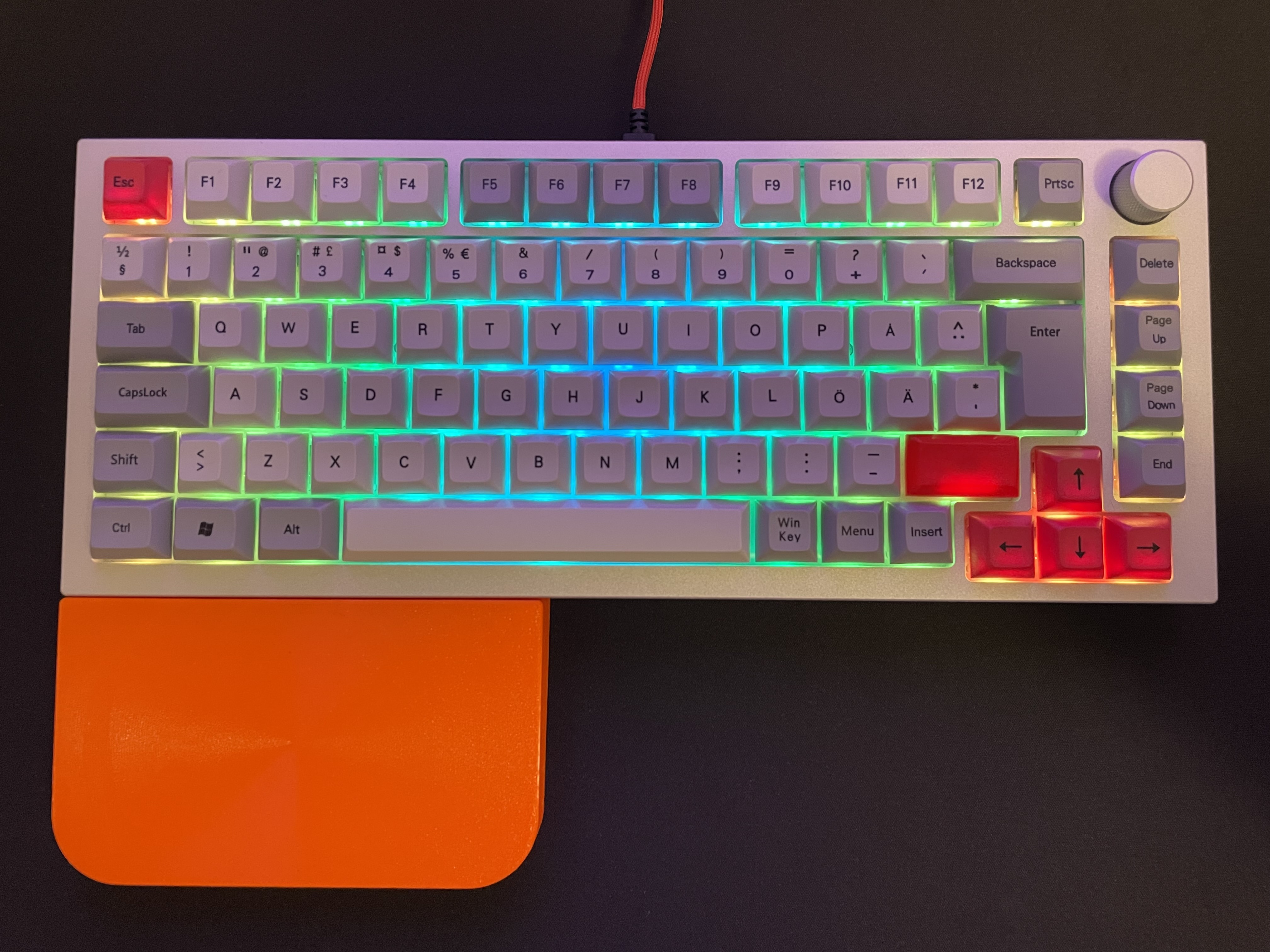 Miniatura 4 do modelo 3D Basic keyboard wrist rest