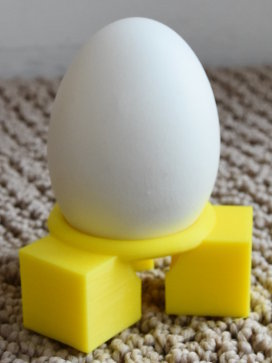 Miniatura 15 do modelo 3D Easter Egg Holder - Group 5 (OpenSCAD)