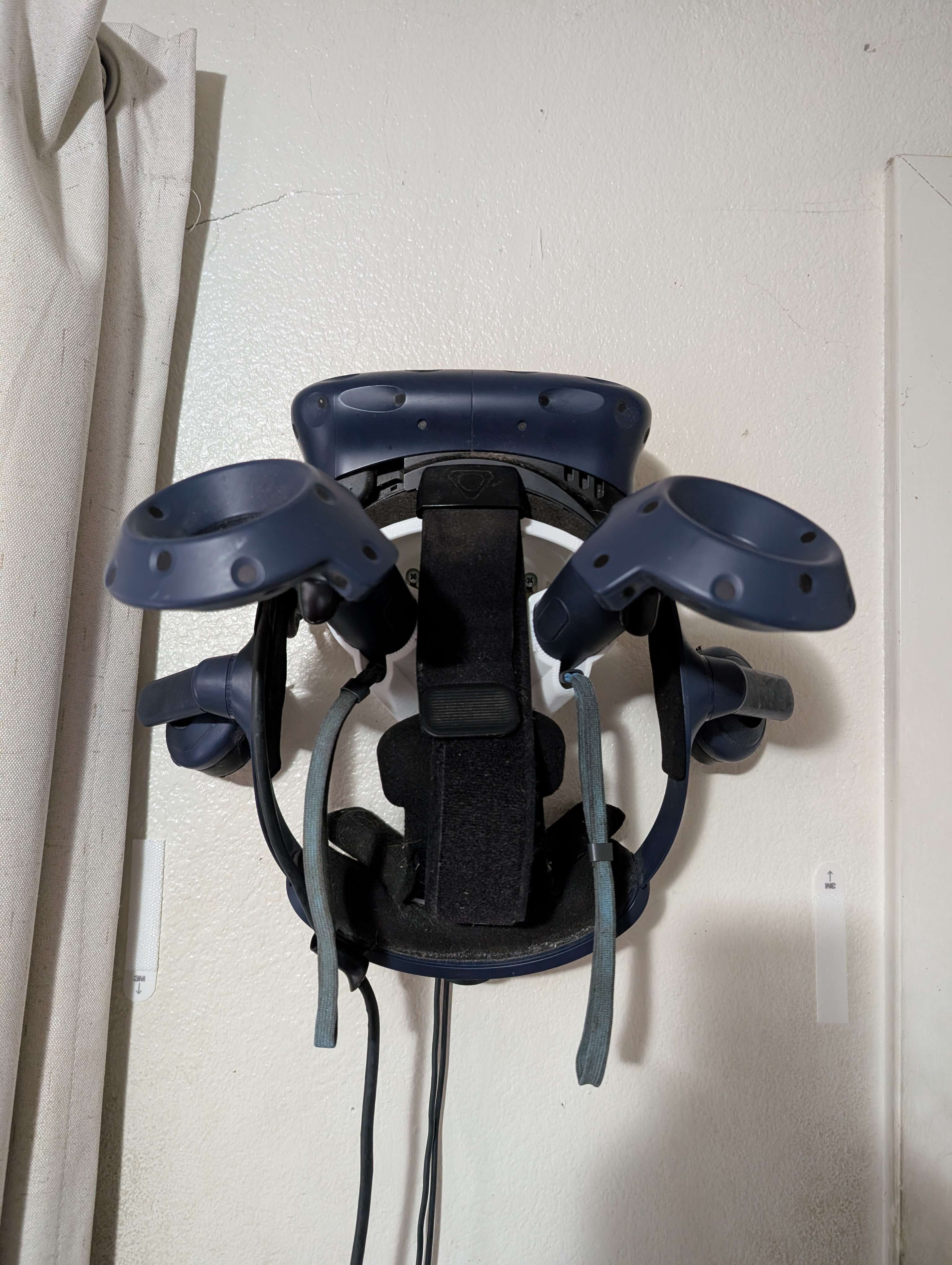 Vive Pro Mount/Charging Dock