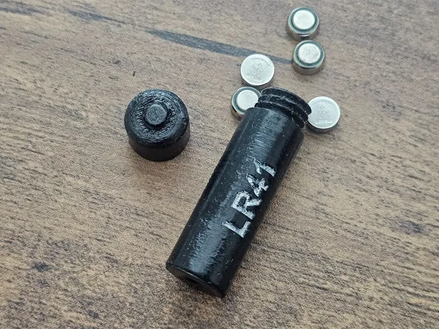 AA size LR41 battery storage