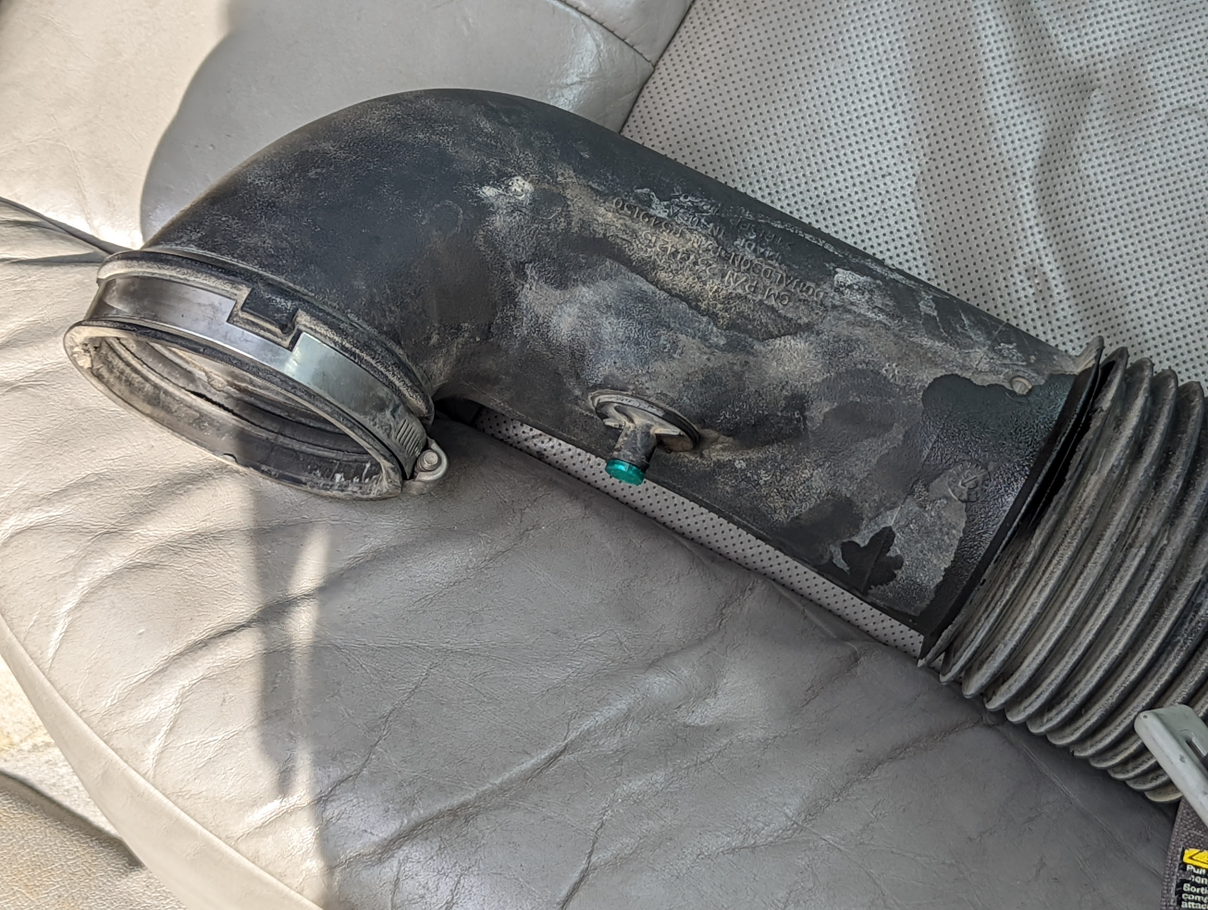 05+ Cadillac STS Intake Plug