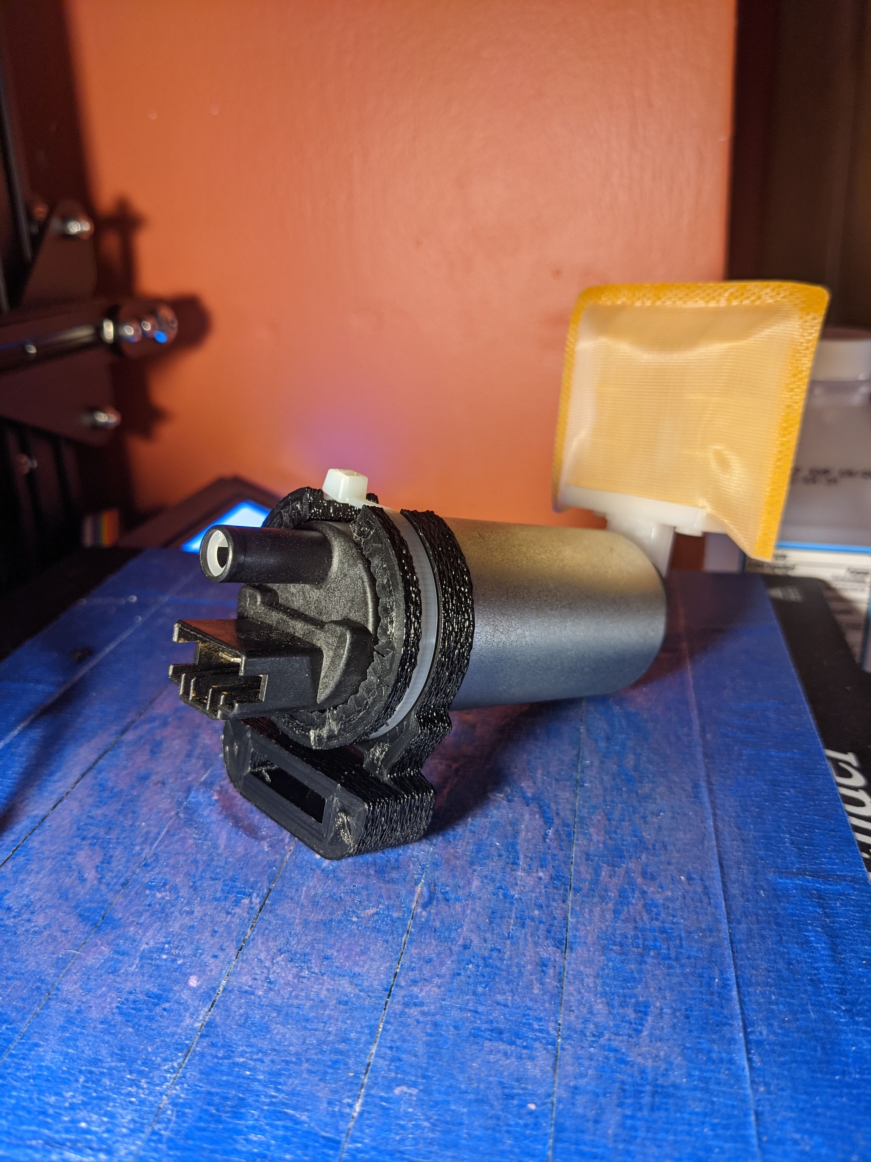 Jaguar X300 XJ6 Fuel Pump Mount (NNA6025BA) by BlackVillain Download free STL model