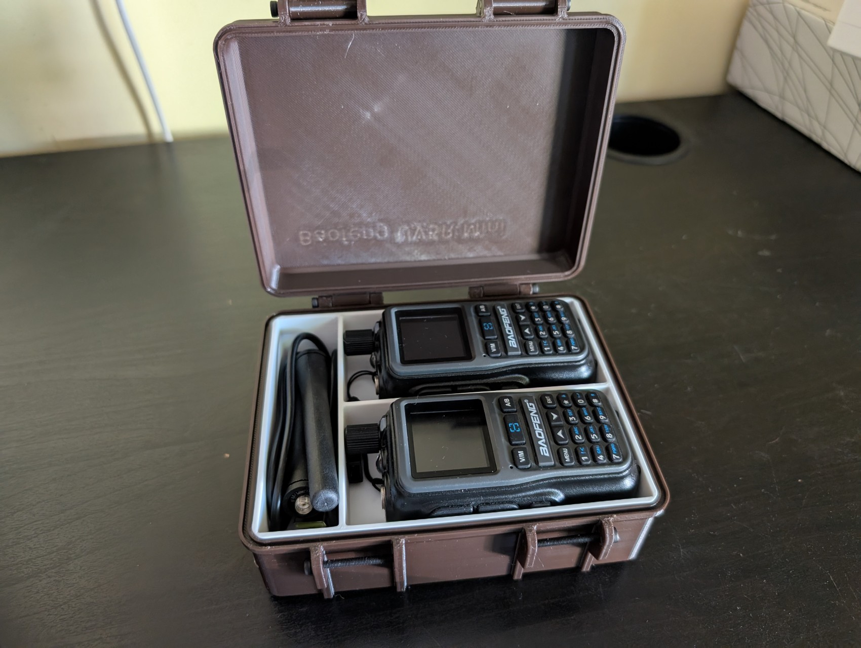Baofeng uv5r mini - rugged box