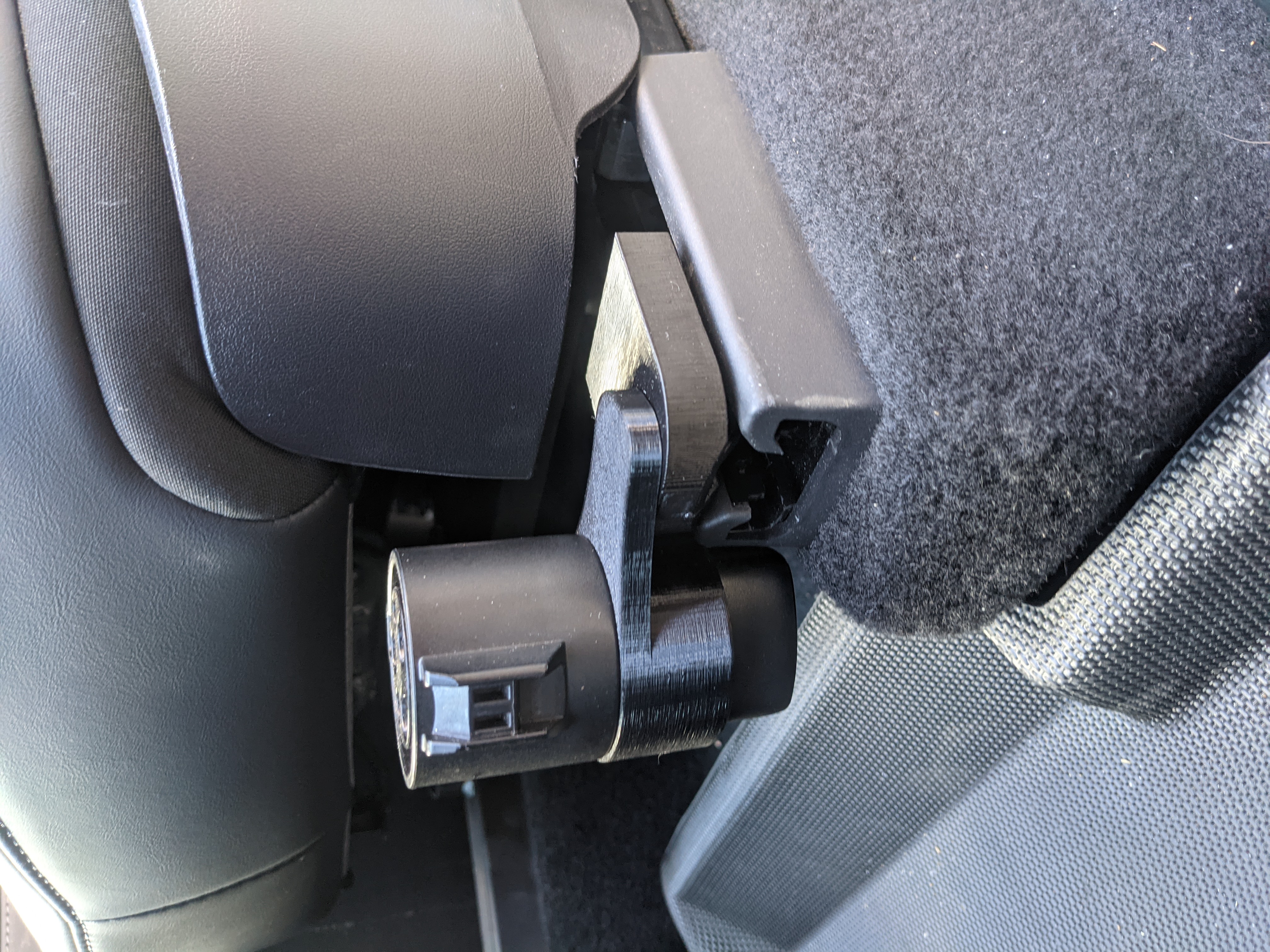 Telsa J1772 Seat holder adaptor