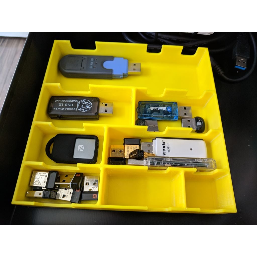 Tray organizer for small items