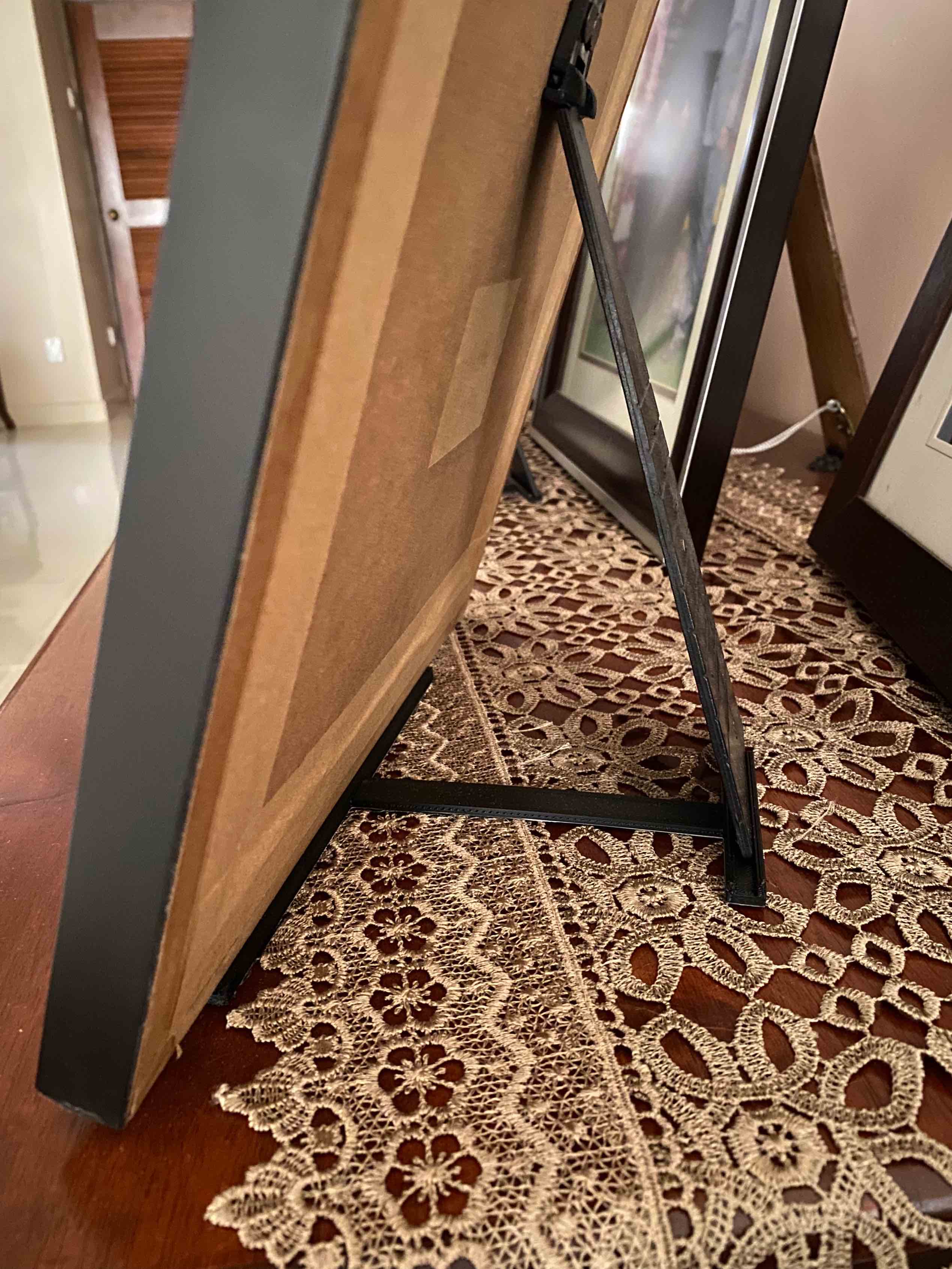 Photo Frame Stand