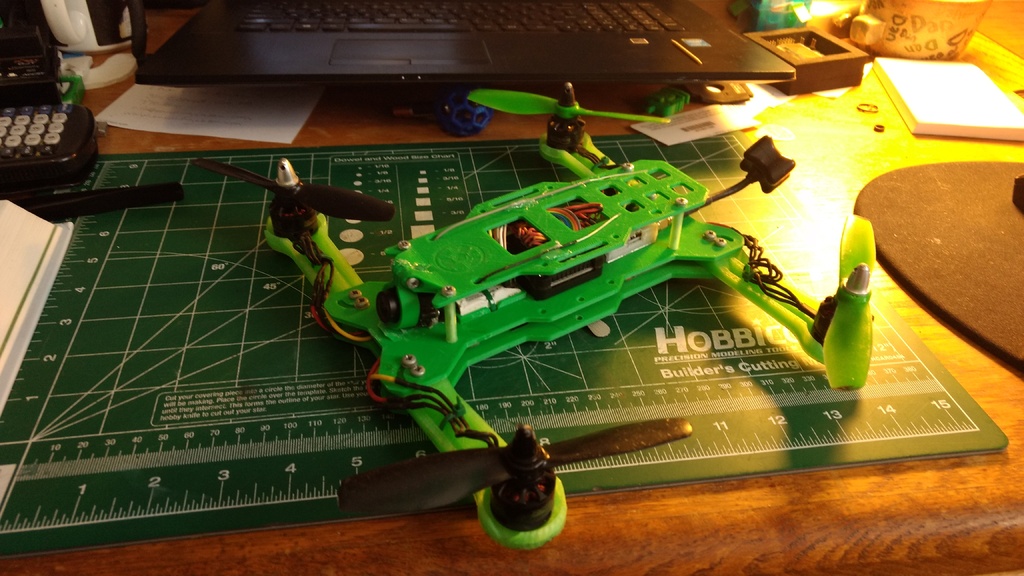 MNP-275 Quadcopter