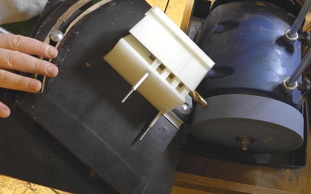 DIY 4 facet drill bit sharpener = razor sharp awsome drill bits. V1 by