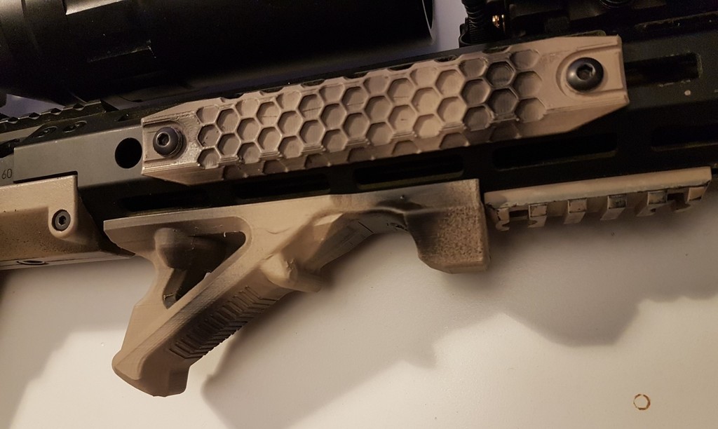 Angled fore grip mlok AFG M-LOK without side mounts por EszOzwierz ...