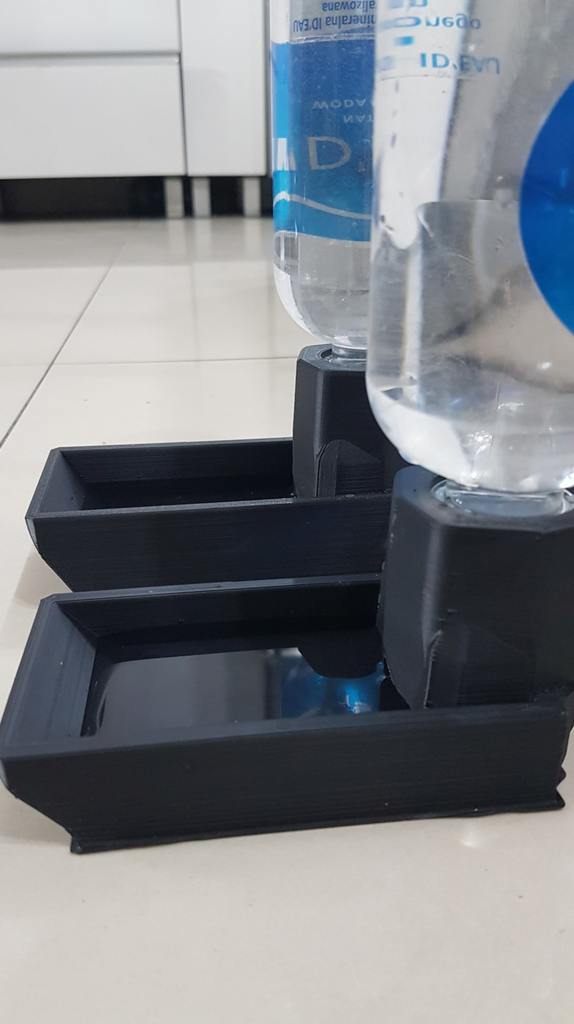 Bird drinker for PET water bottle