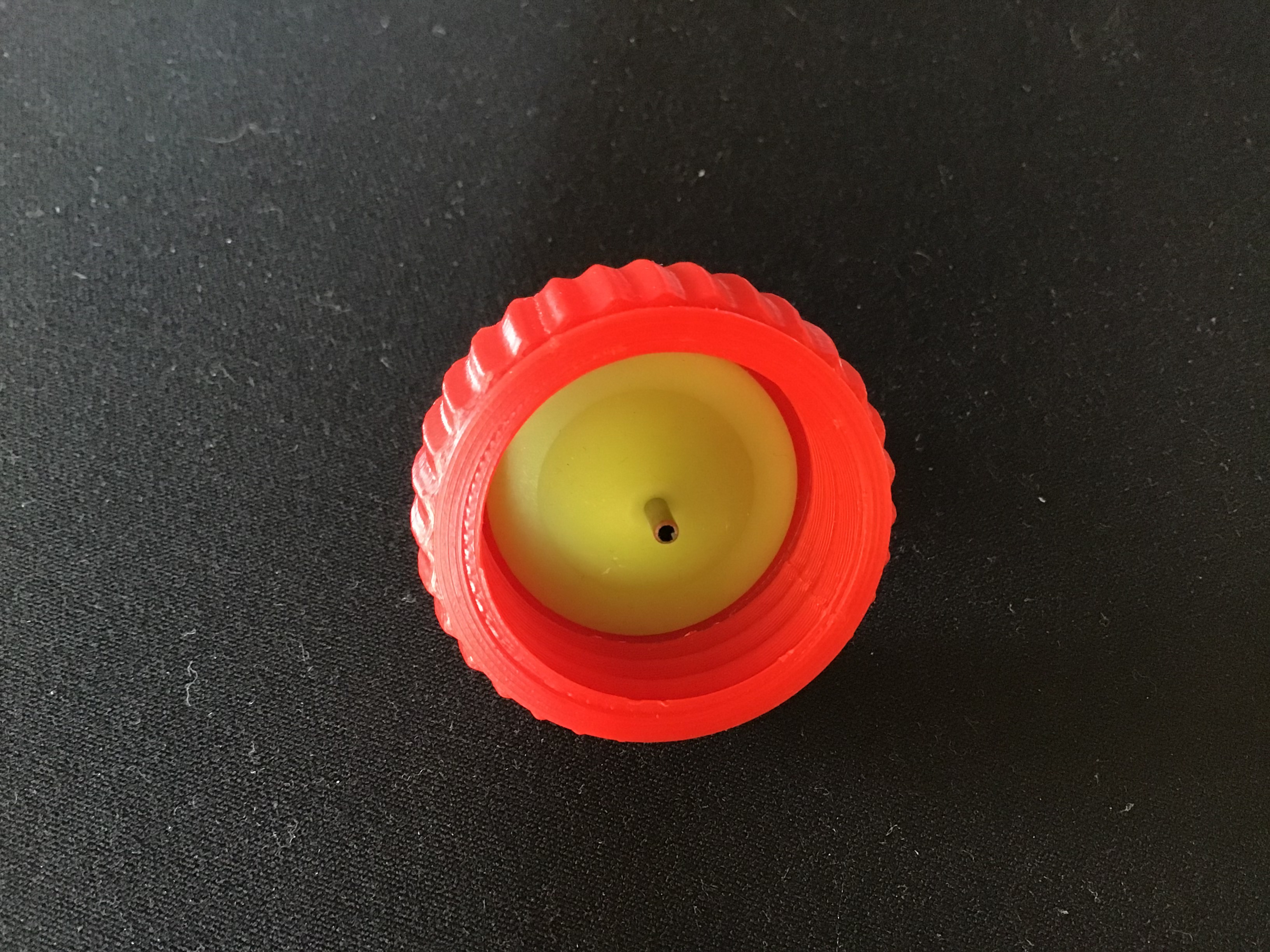Miniatura 4 do modelo 3D Exploding Plastic Bottle Caps for Target Practice