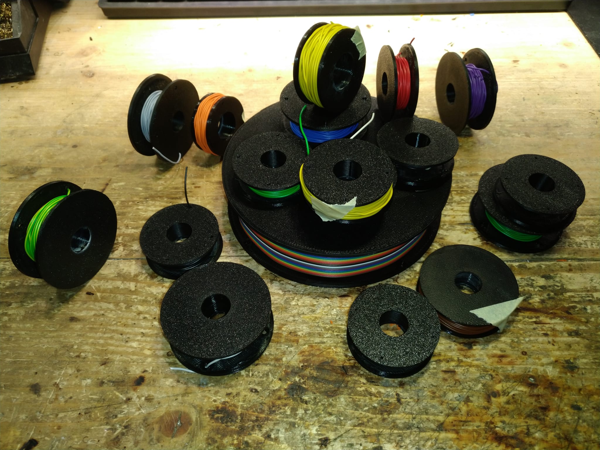 Customizeable wire Spools