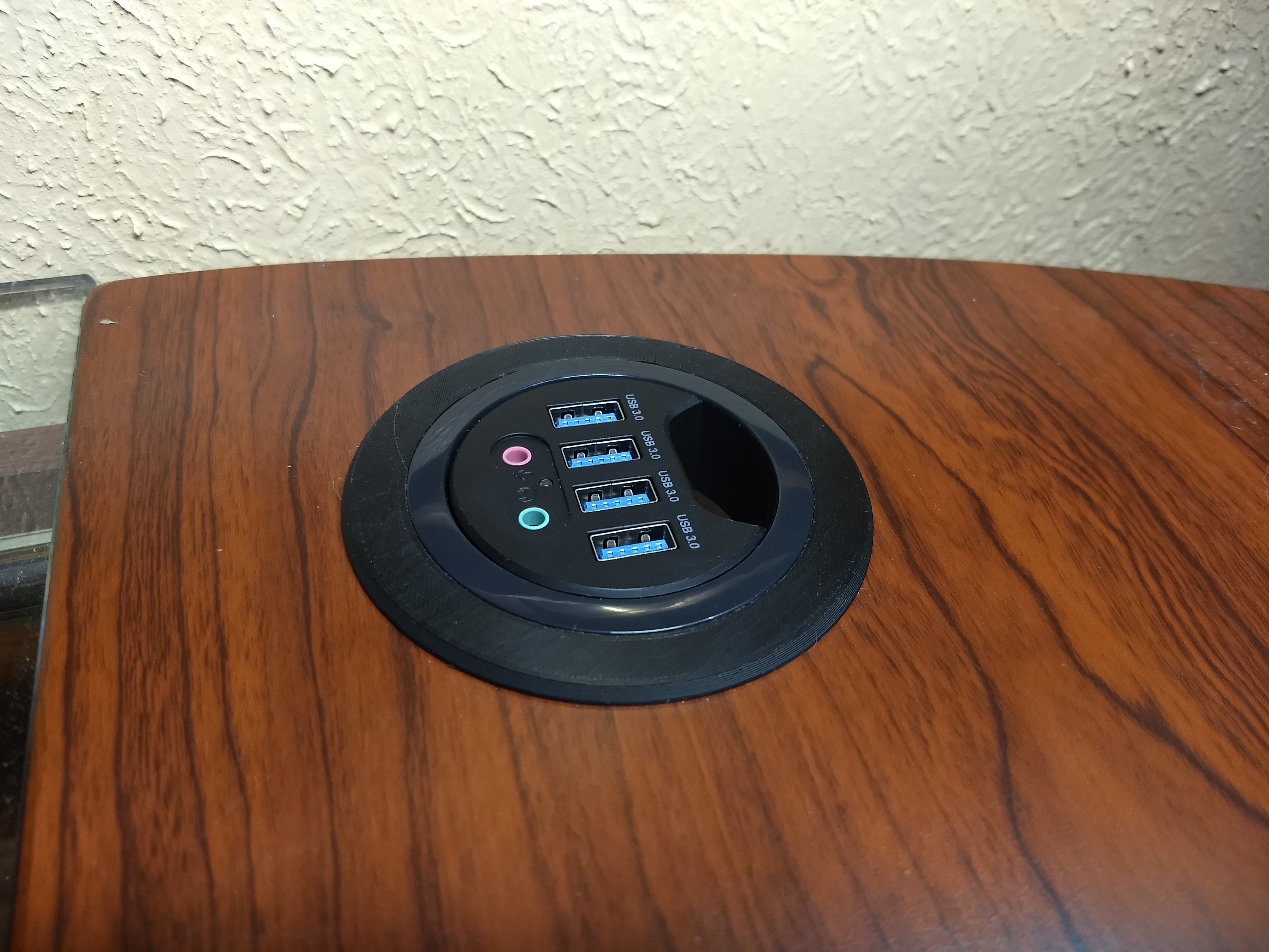 Grommet Desk-Fit adapter