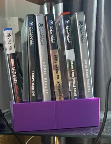 Universal game case stand