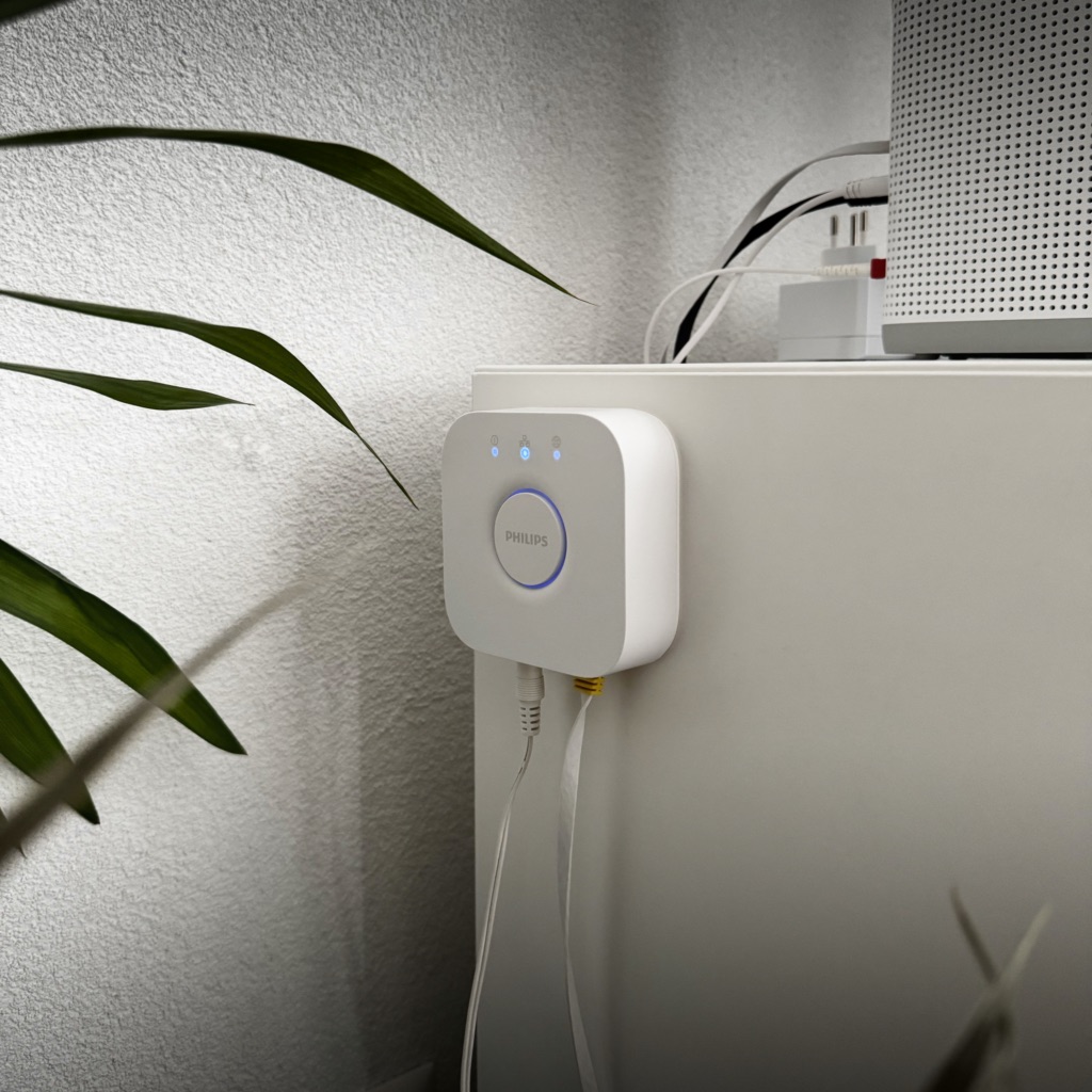 Philips Hue Bridge - Invisible Wall Mount