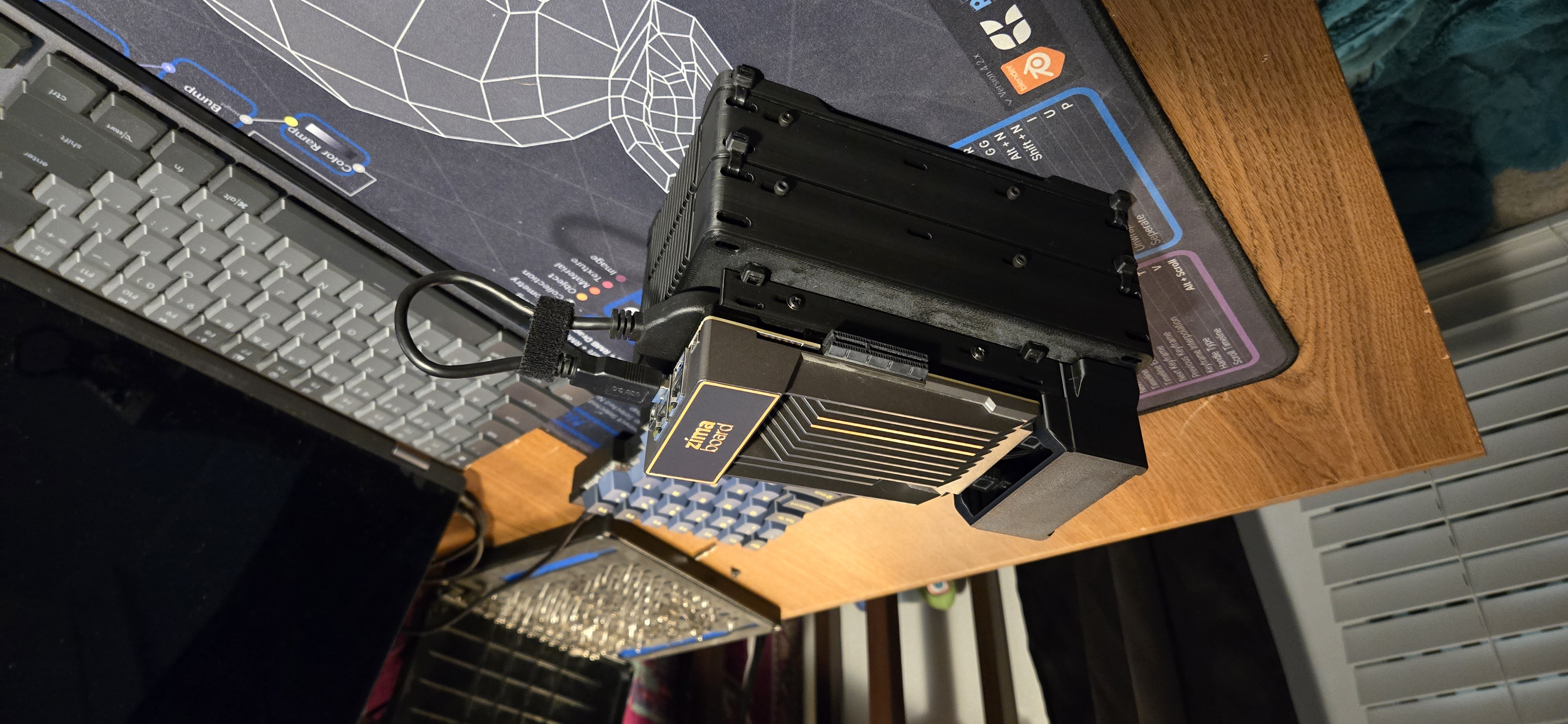 zimaboard case, no heatset inserts