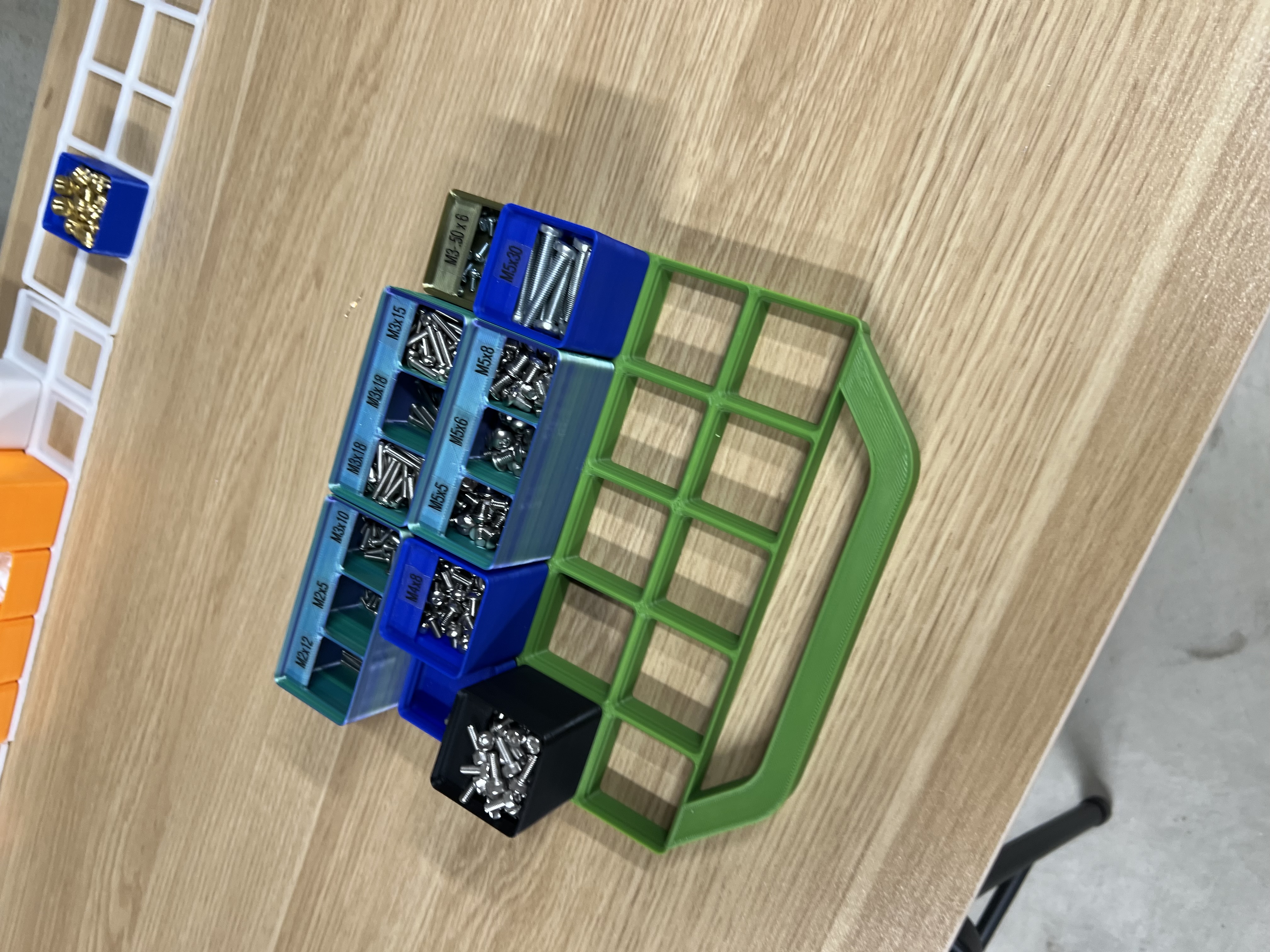Gridfinity Baseplates with Handle