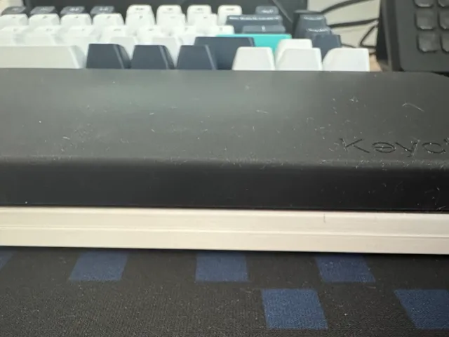 Palm rest base / riser for Keychron Silicone Palm Rest