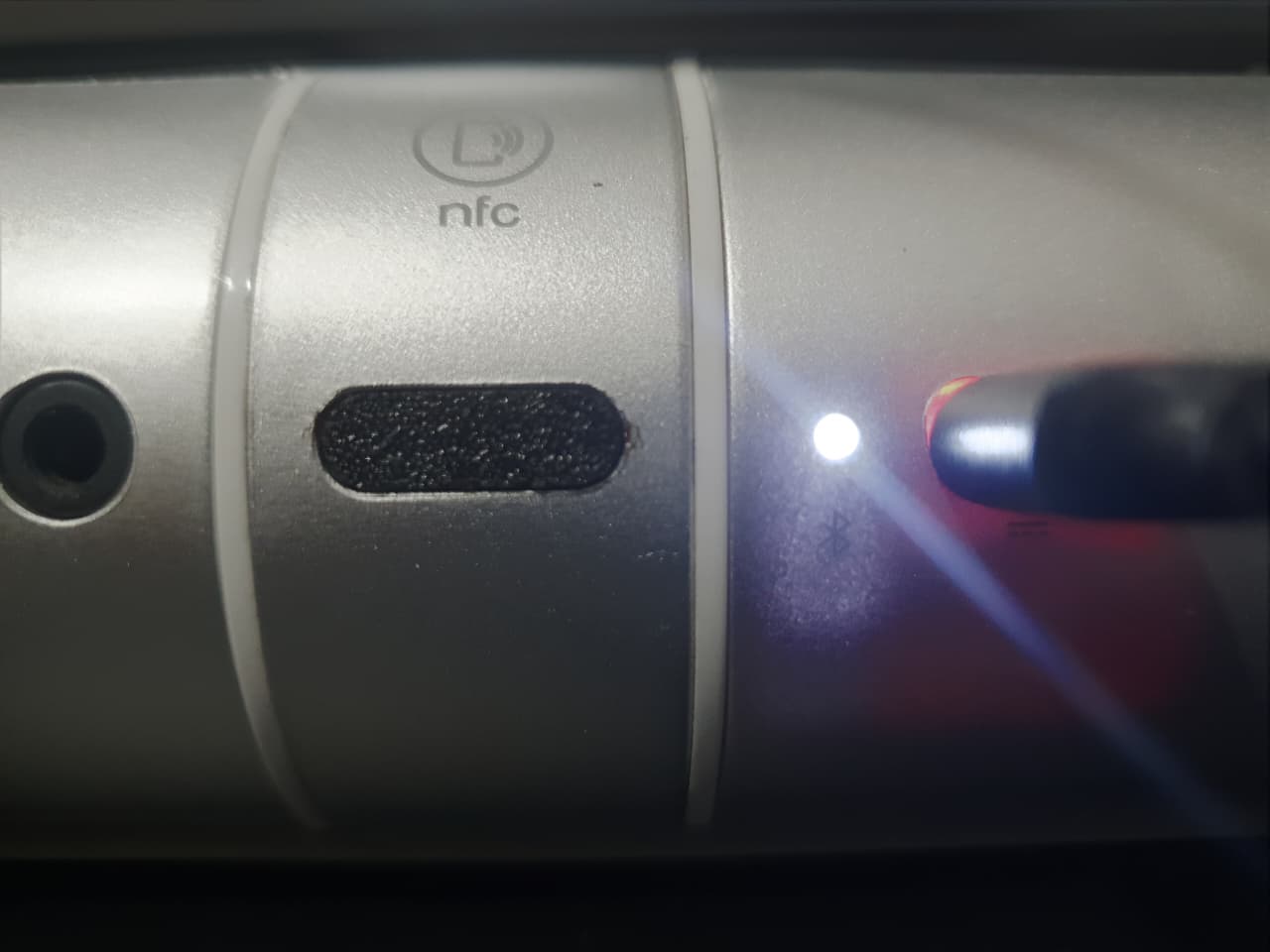 Beats pill POWER BUTTON