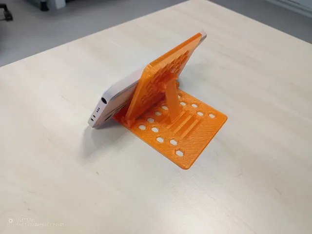 Tablet Holder (Adjustable)