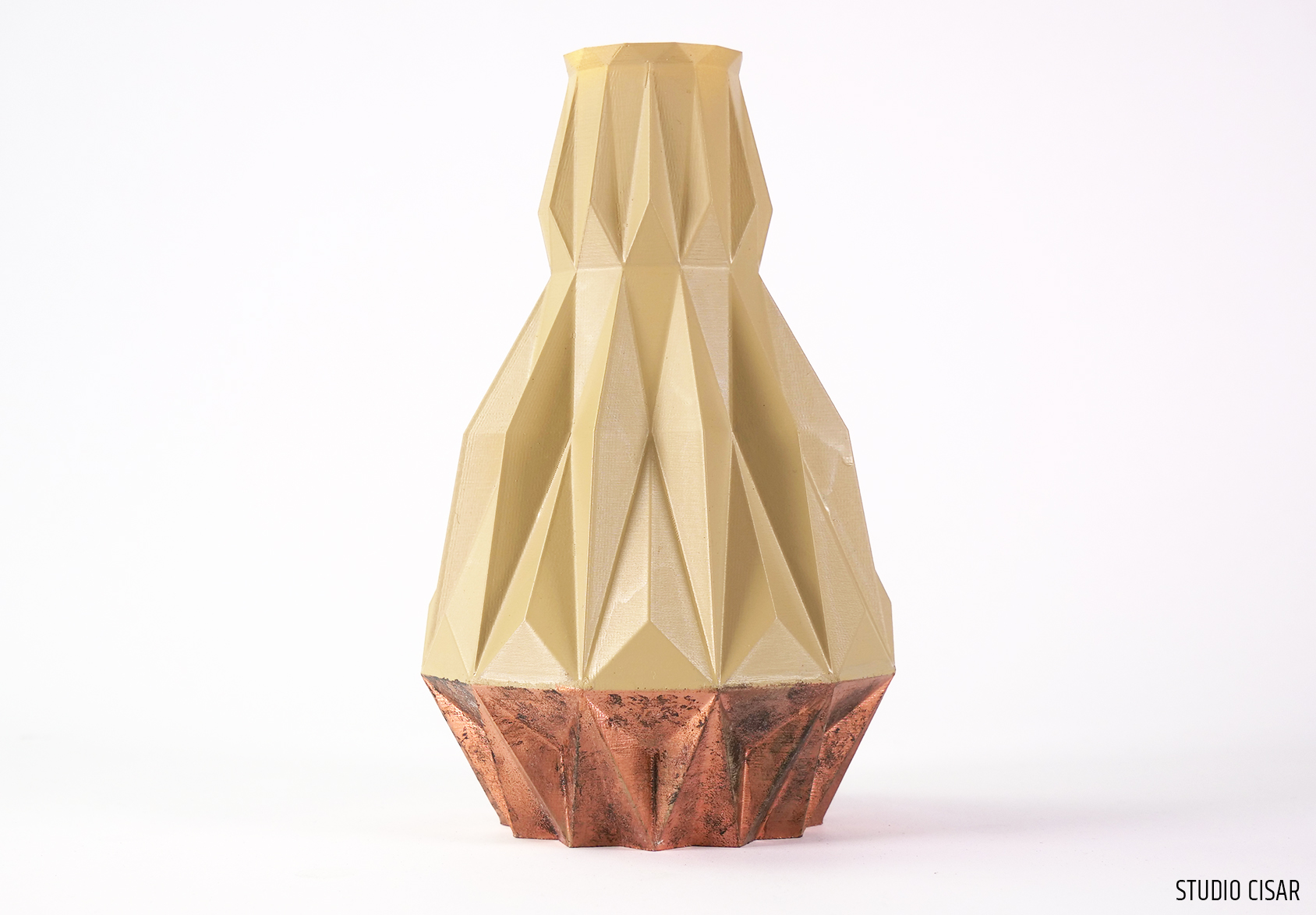 CUBISTIC VASE _ 01