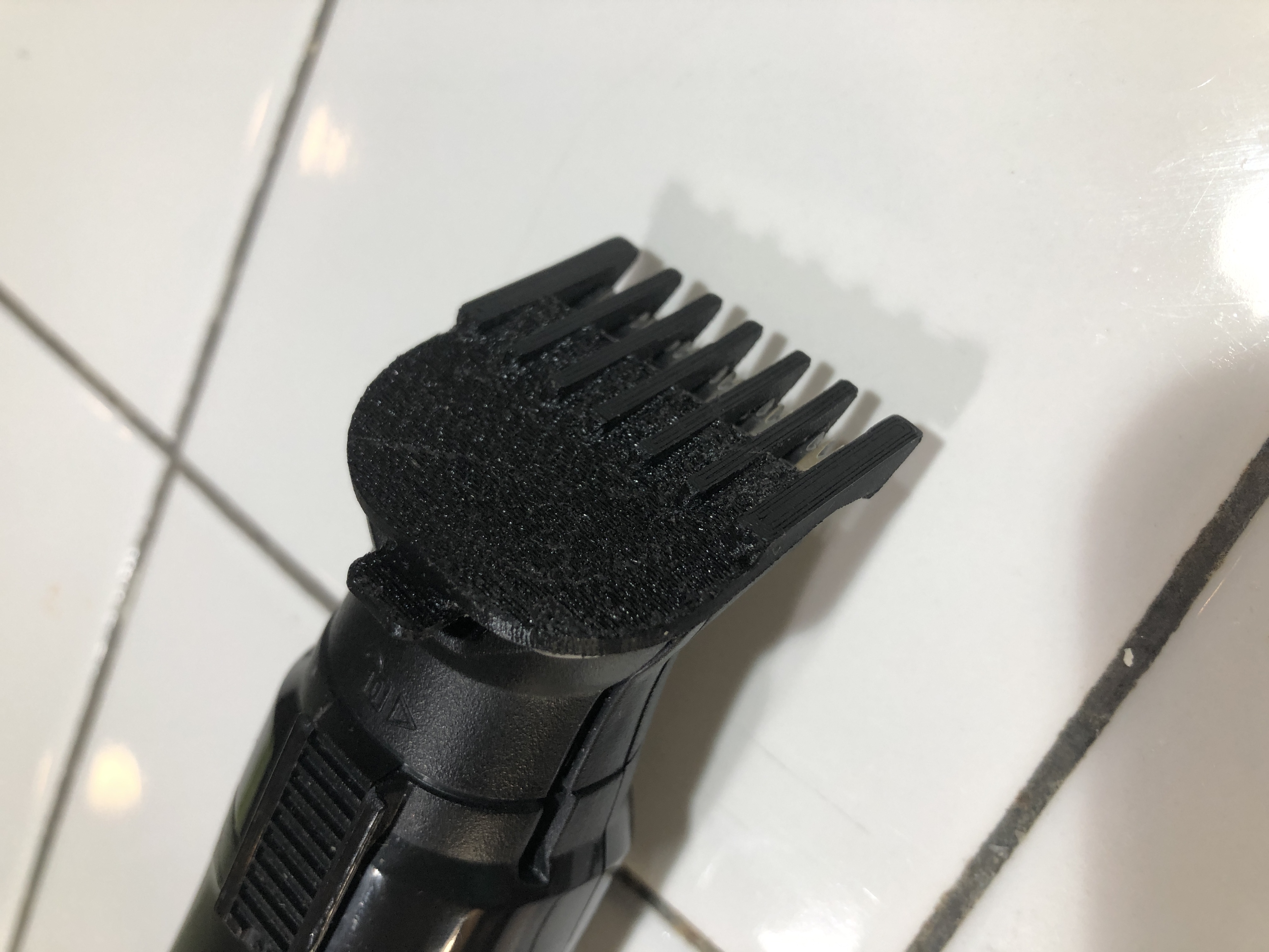 Beard trimmer/shaver attachment
