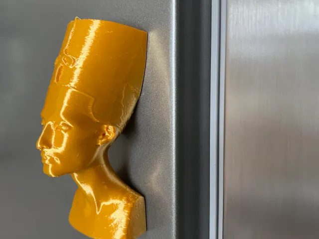 Nefertiti fridge magnet