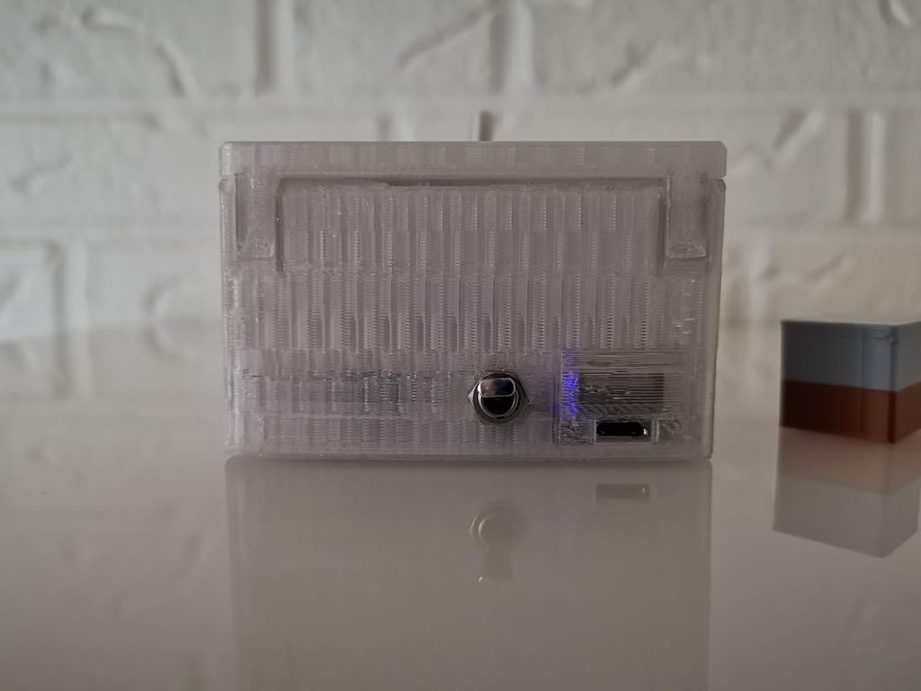 Miniatura 3 do modelo 3D Useless Box