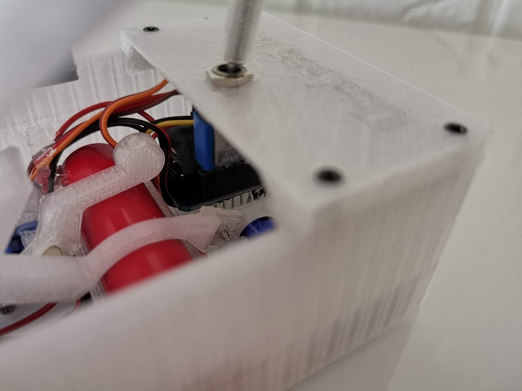 Miniatura 6 do modelo 3D Useless Box