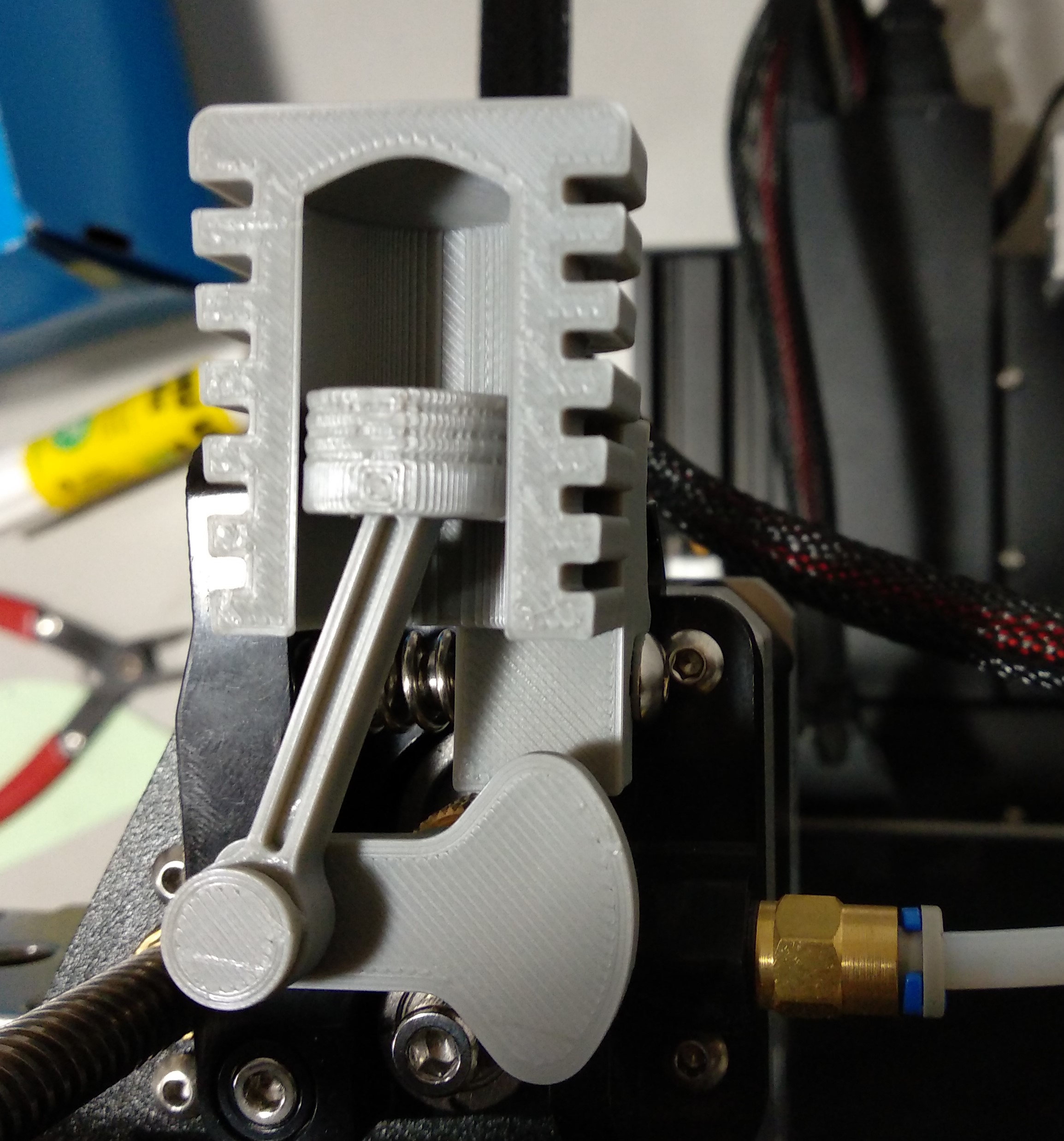 Ender 3 V2 Extruder Visualizer combustion engine by Leonardo3Printi