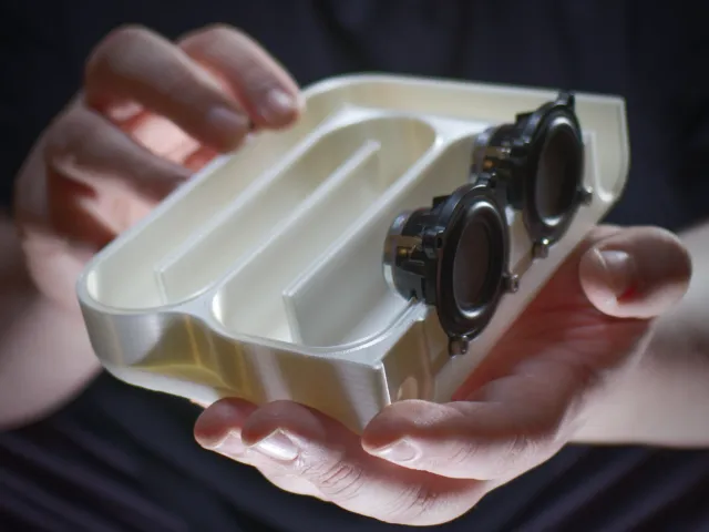 HexiBox Series: Tectonic TEBM28C10-4/A Micro T-Line