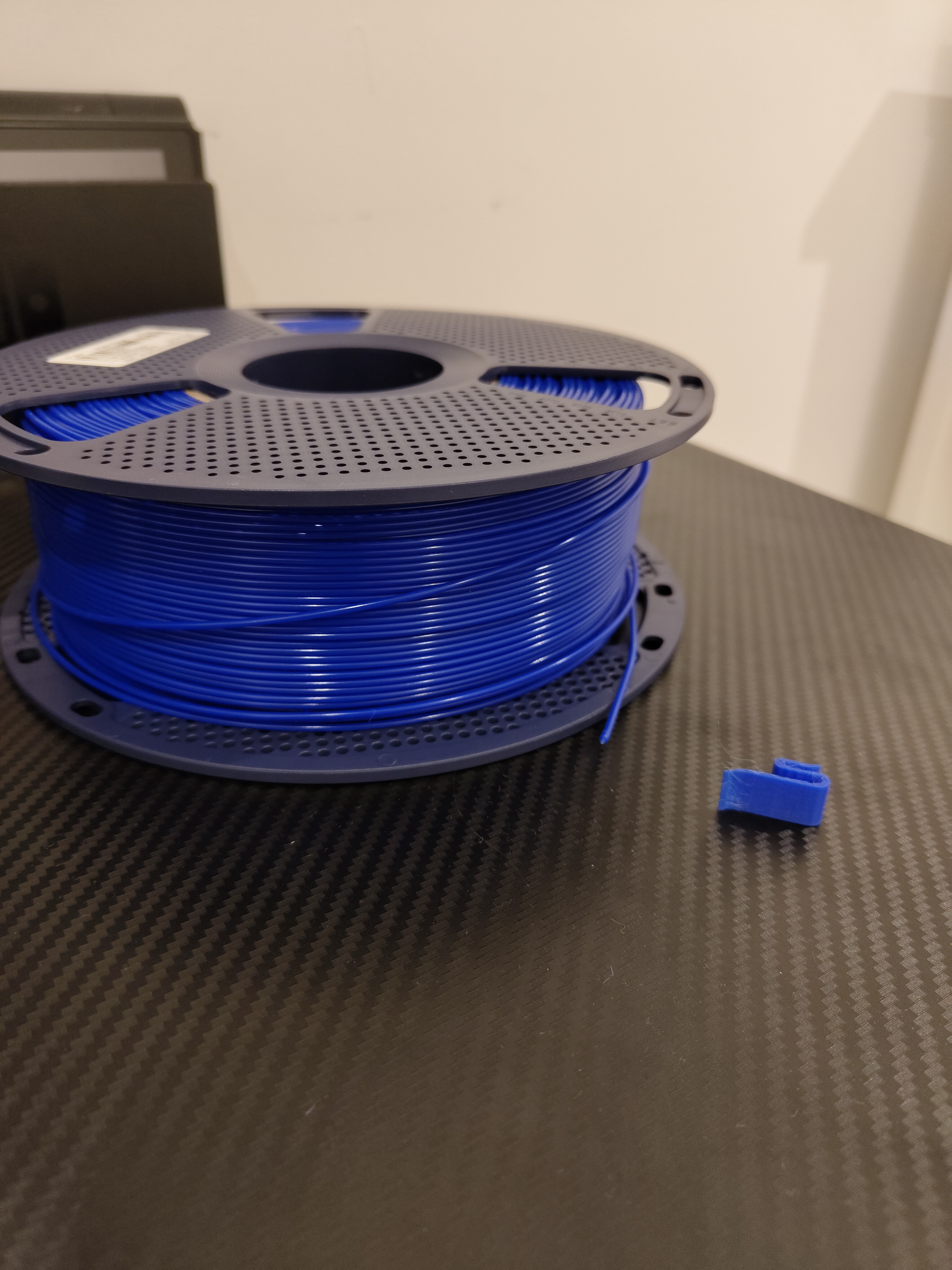 Filiament clip v2