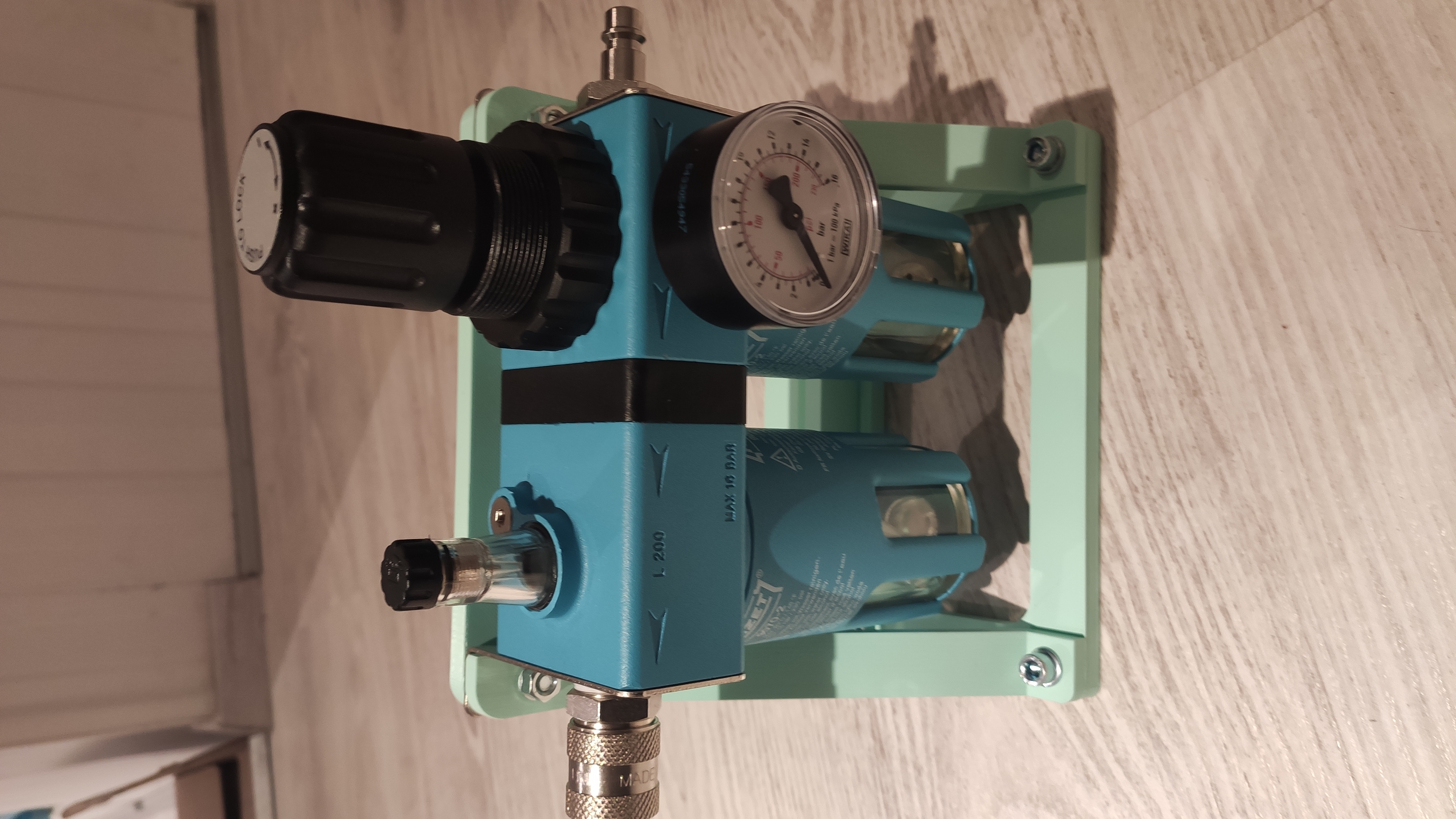 Stand for Maintenance Unit for Compressed Air / Filter-Pressure reducer Hazet 9070