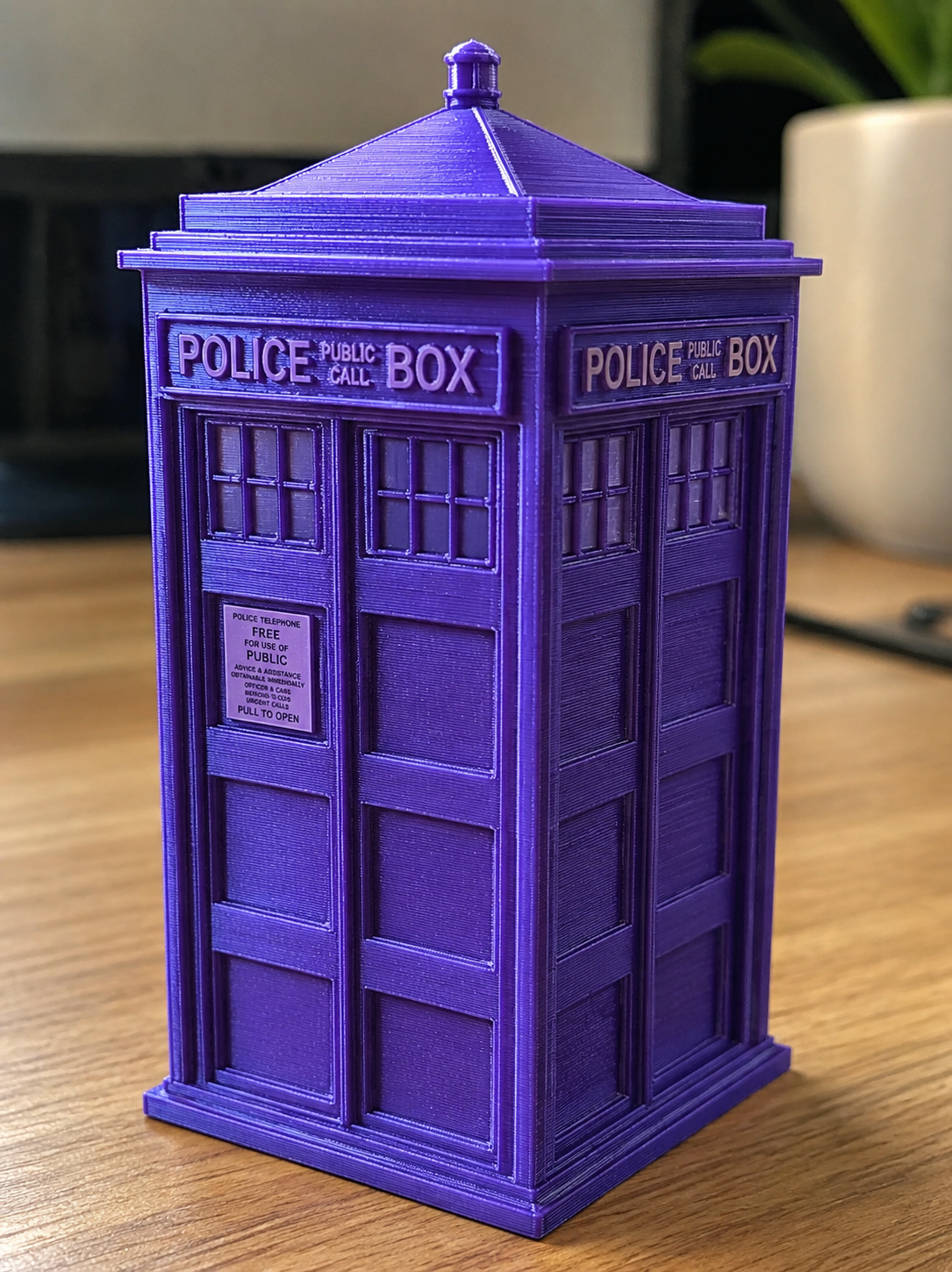 Mini TARDIS model
