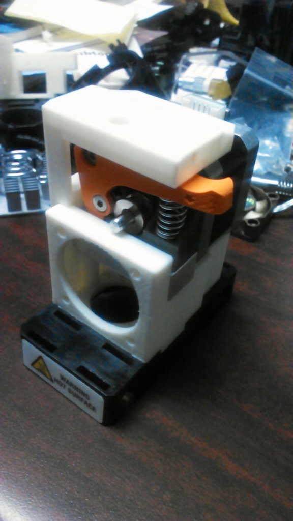 Miniatura 2 do modelo 3D Pico Extruder MakerBot replicator 2 mount