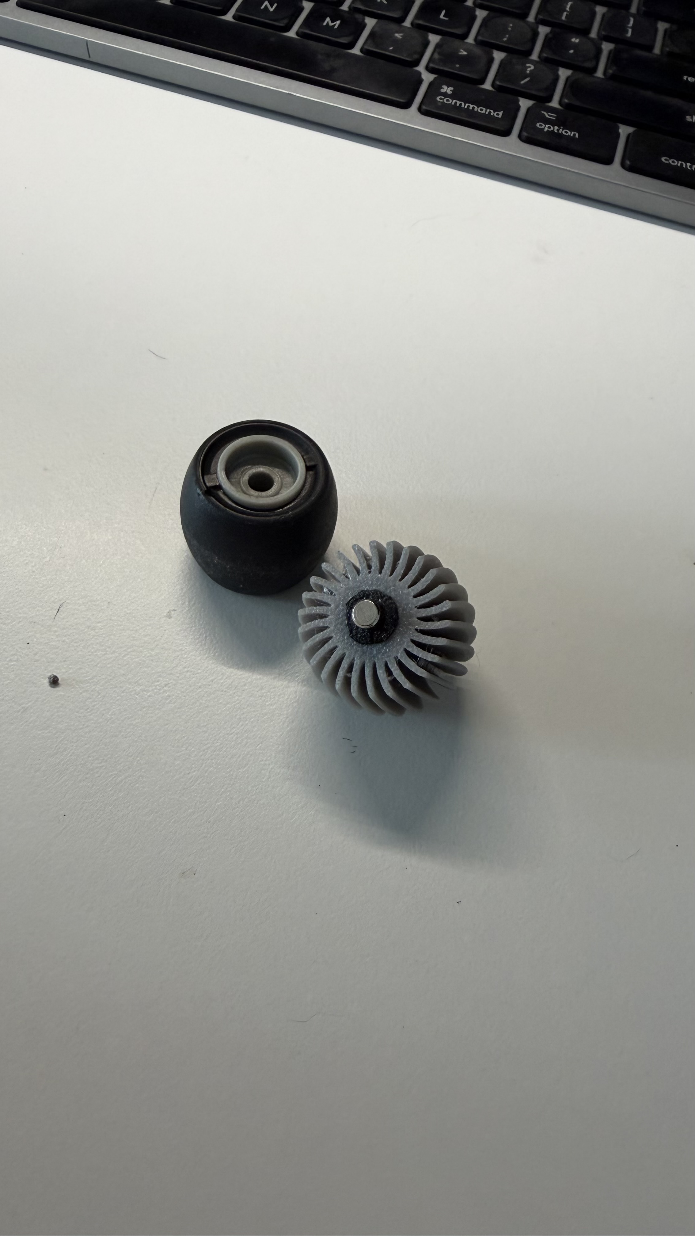 Roomba I7 Low Noise Wheel